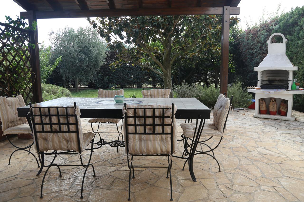 Il Grandangolo Valenzano Bagian luar foto