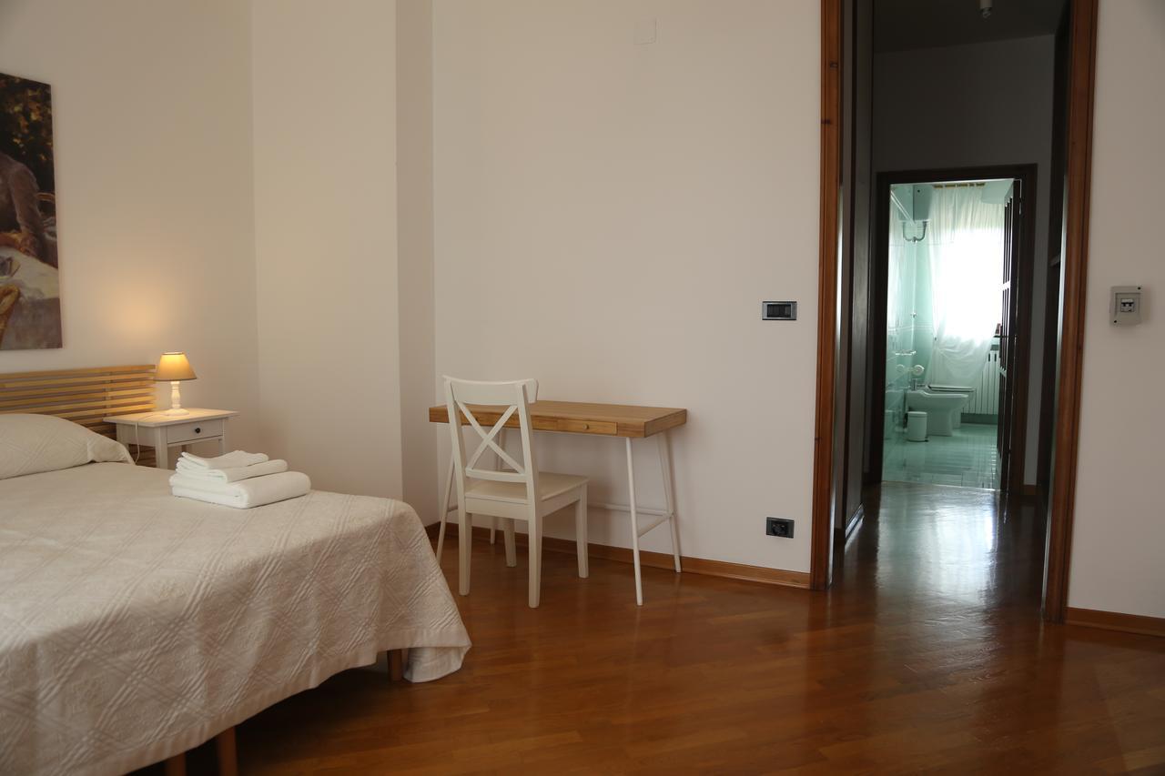 Il Grandangolo Valenzano Bagian luar foto